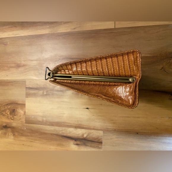 Vintage Alligator Embossed Leather Clutch - Picture 4 of 8